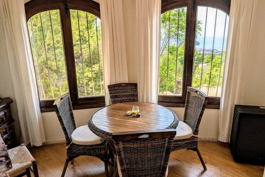 4 bed casa / chalet in Moraira