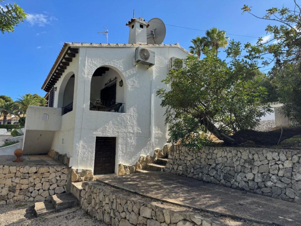 2 bed bungalow in Moraira