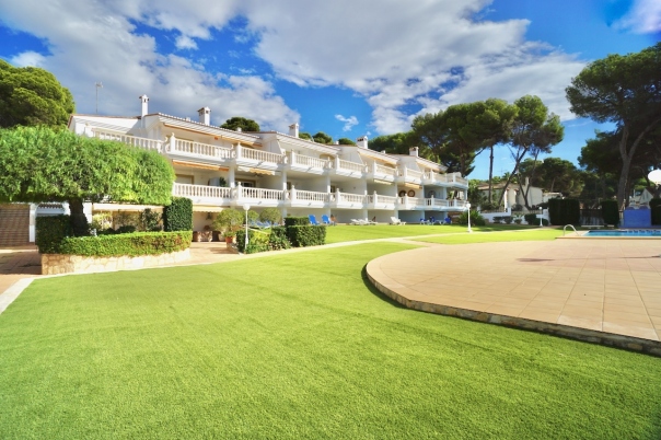 2 bed apartments - flats in Moraira