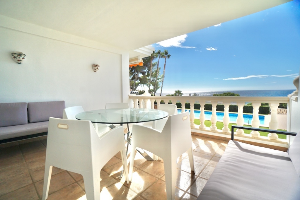 2 bed apartments - flats in Moraira