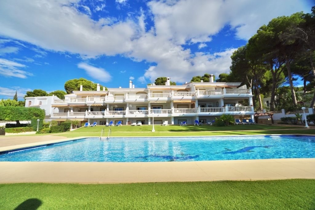 2 bed apartments - flats in Moraira