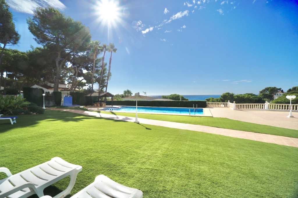 2 bed apartments - flats in Moraira