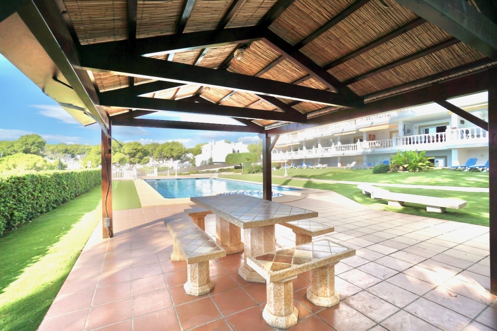 2 bed apartments - flats in Moraira