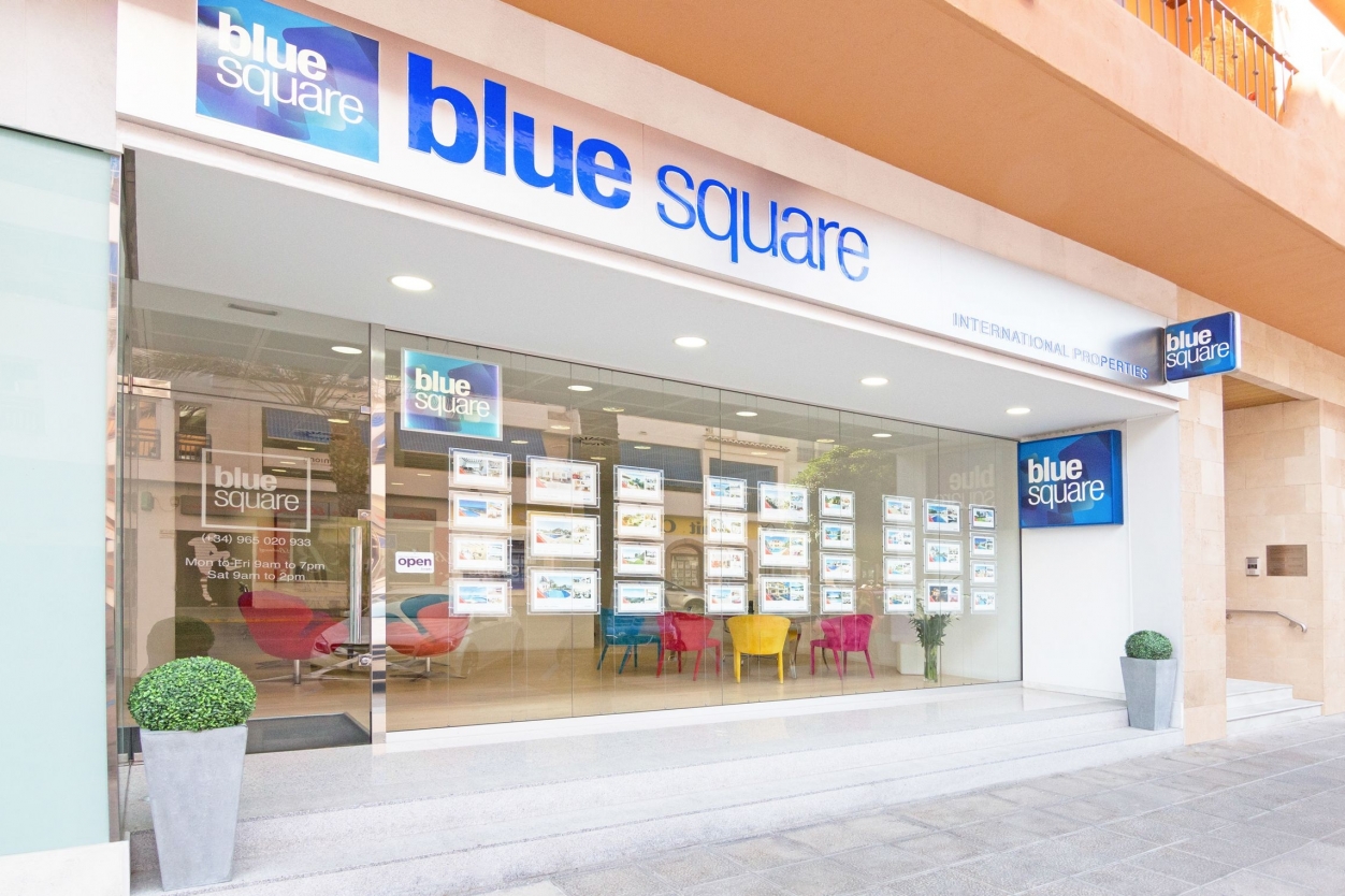 Blue Square - Estate Agent Moraira