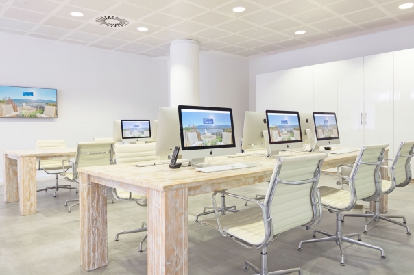 Blue Square - Estate Agent Moraira