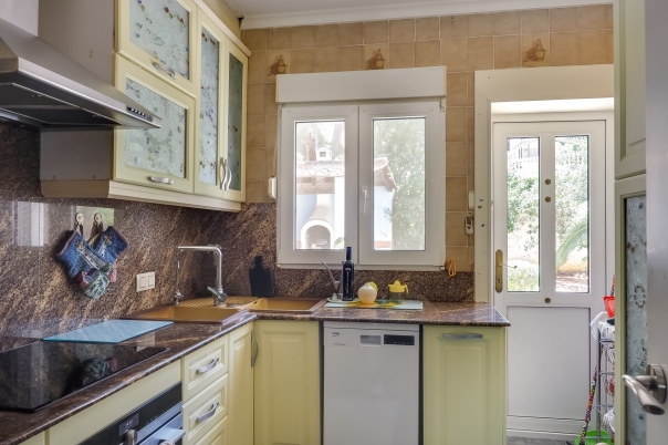 6 bed villa in Denia