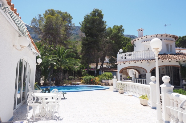 6 bed villa in Denia