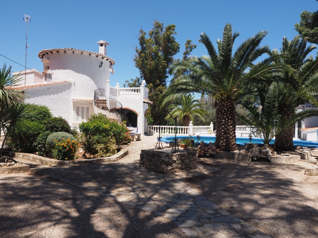 6 bed villa in Denia