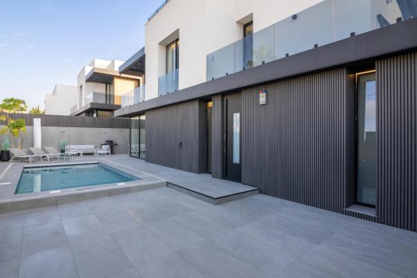 5 bed villa in Albir