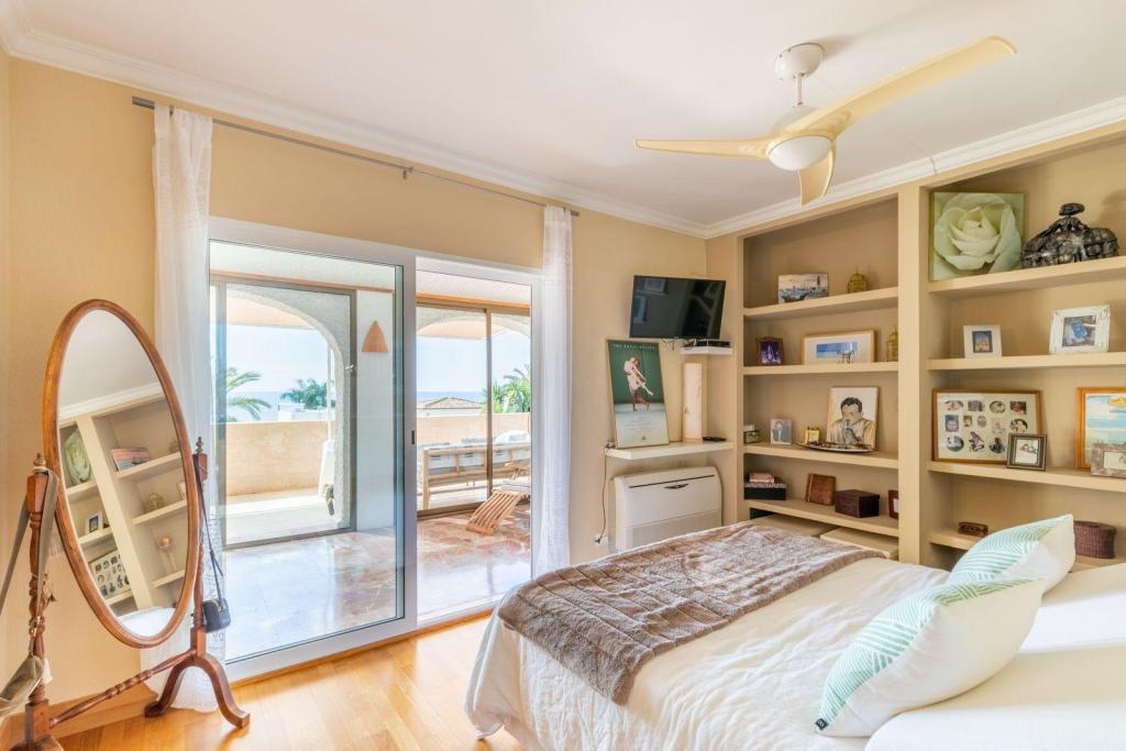 4 bed villas in Moraira