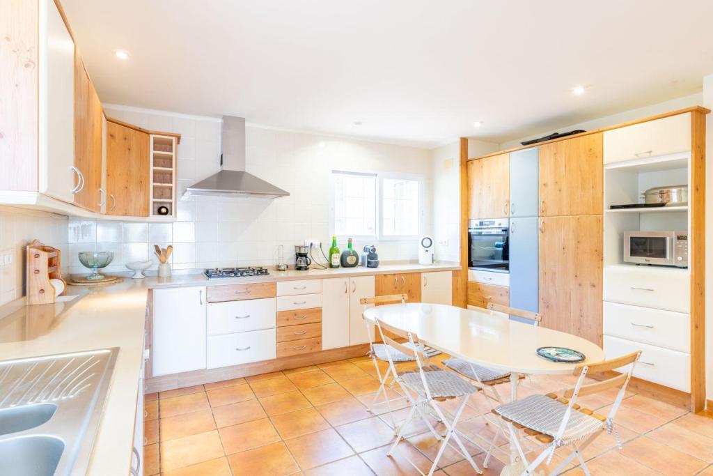 4 bed villas in Moraira