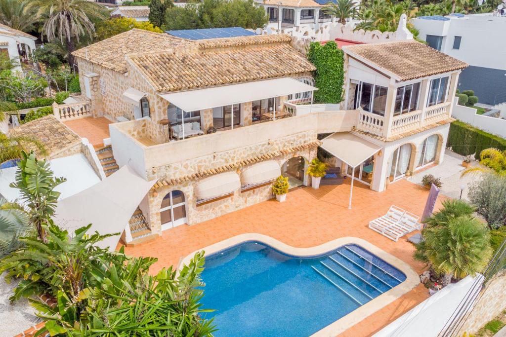 4 bed villas in Moraira