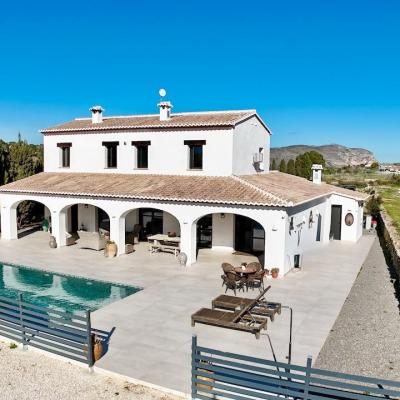 3 bed country houses - fincas in Benissa
