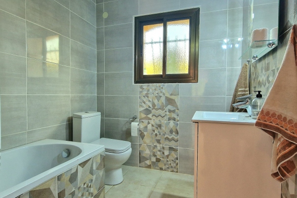 4 bed villa in Calp