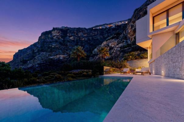 4 bed villa in Benitachell