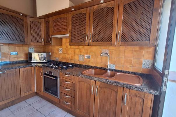 6 bed villa in Pego