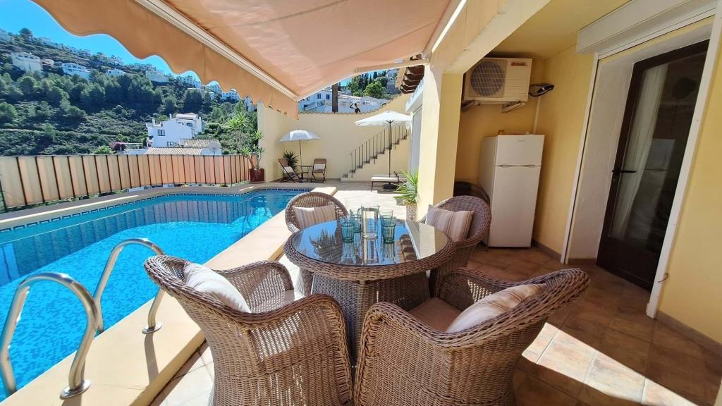 6 bed villa in Pego