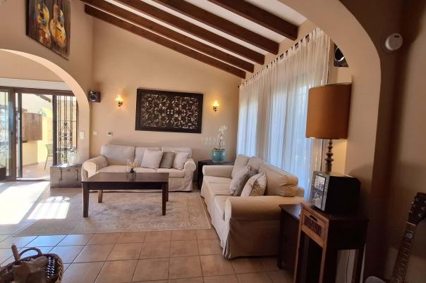 6 bed villa in Pego