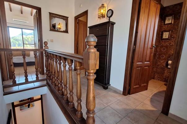 6 bed villa in Pego