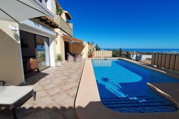 6 bed villa in Pego
