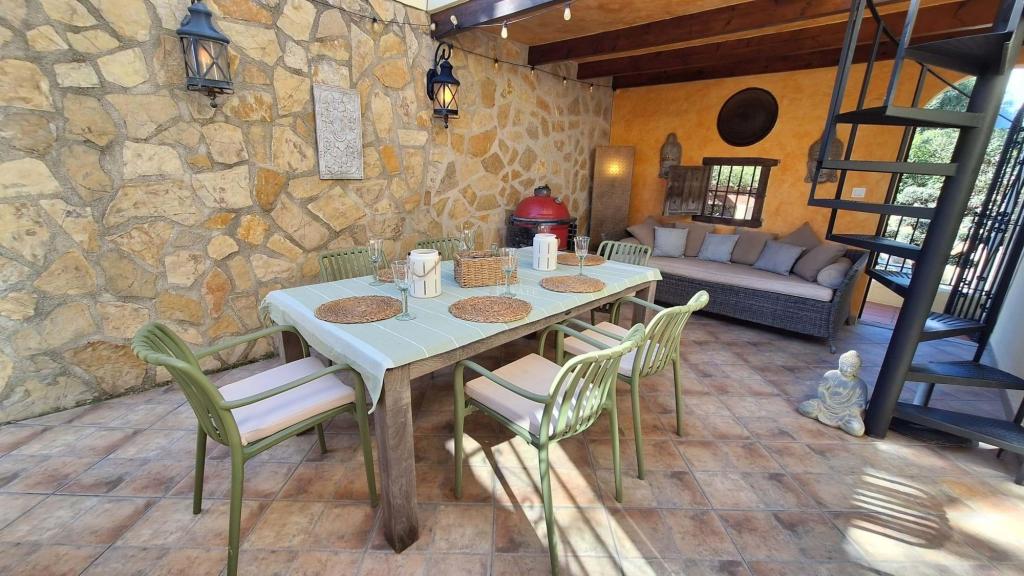 6 bed villa in Pego