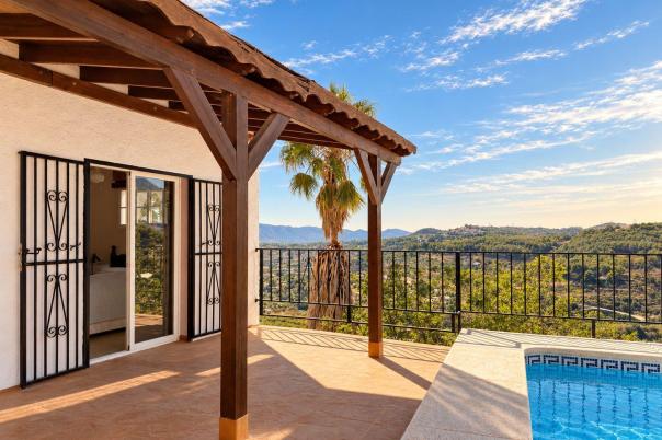 4 bed villa in Callosa de Ensarriá