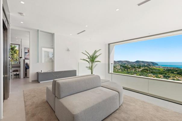 4 bed villa in Moraira