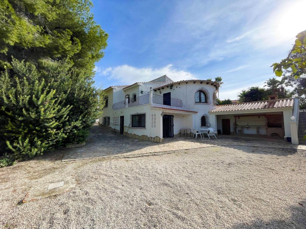 4 bed casa / chalet in Calpe