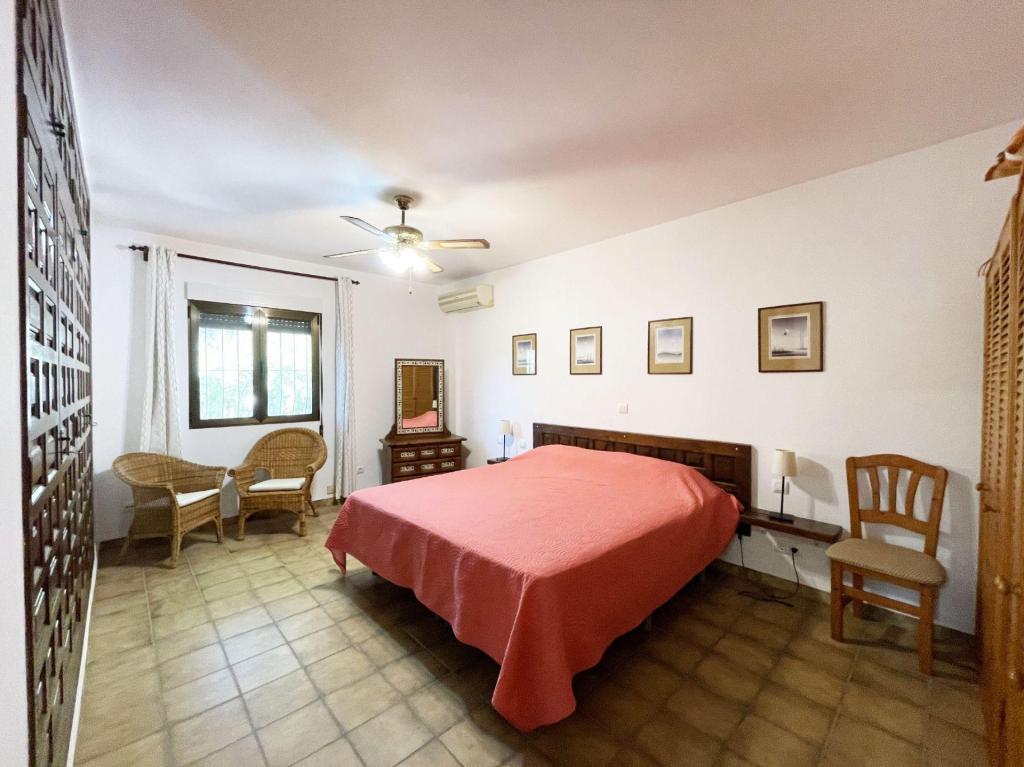 4 bed casa / chalet in Calpe