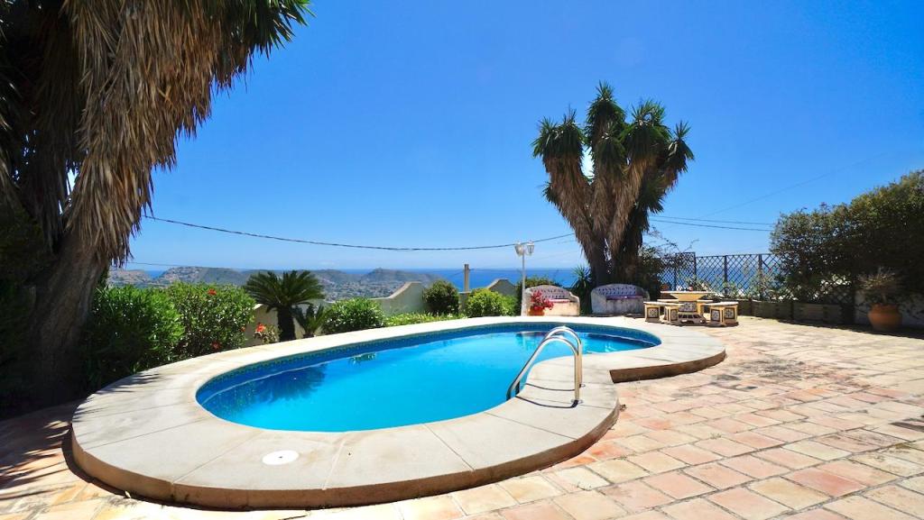 3 bed villas in Moraira