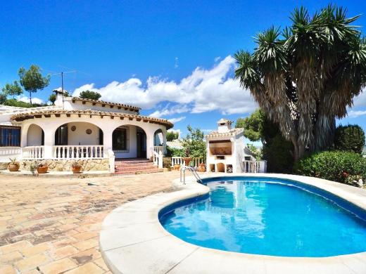 3 bed villas in Moraira