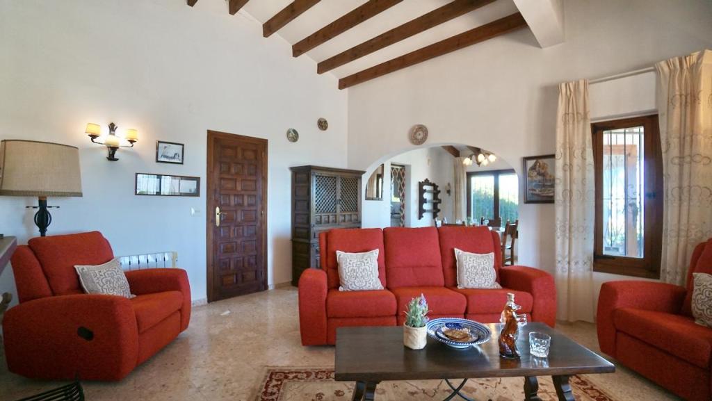 3 bed villas in Moraira
