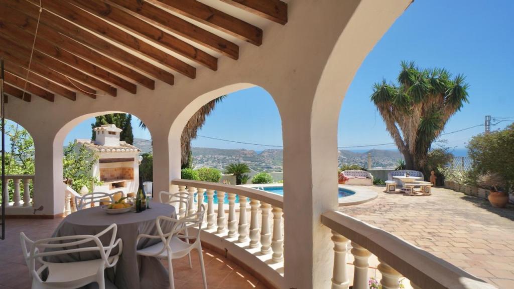 3 bed villas in Moraira