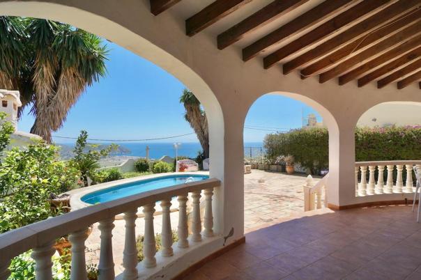 3 bed villas in Moraira