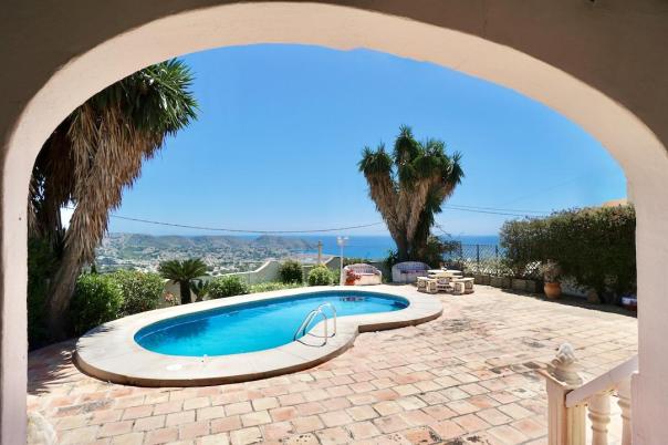 3 bed villas in Moraira