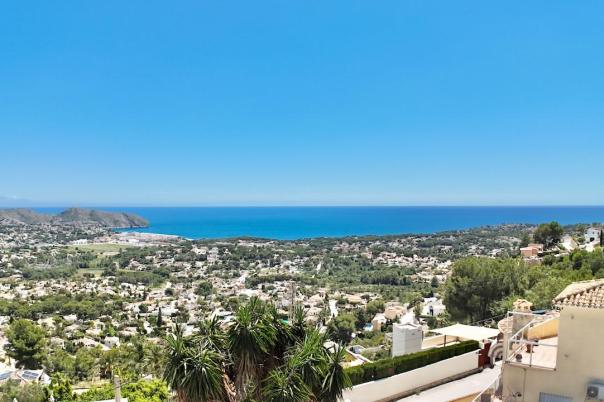 3 bed villas in Moraira