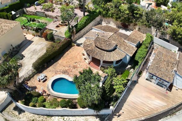 3 bed villas in Moraira