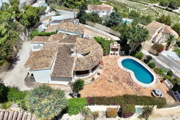 3 bed villas in Moraira