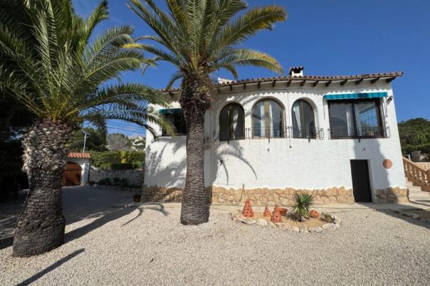2 bed villa in Moraira
