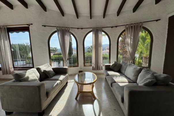 2 bed villa in Moraira