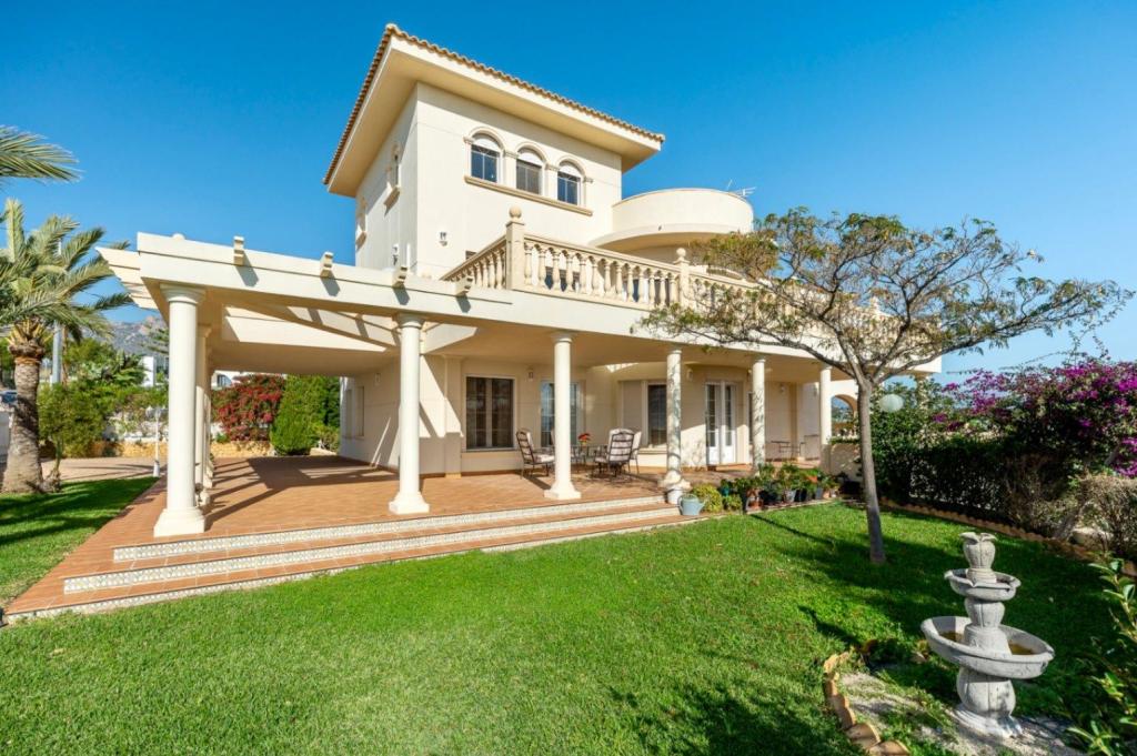 7 bed villa in Benidorm
