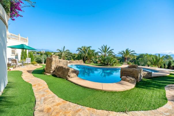 7 bed villa in Benidorm