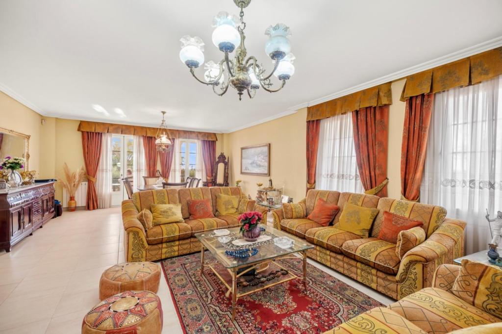 7 bed villa in Benidorm