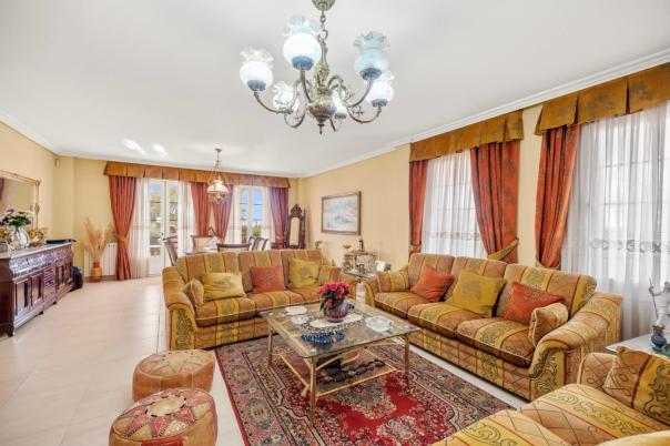 7 bed villa in Benidorm