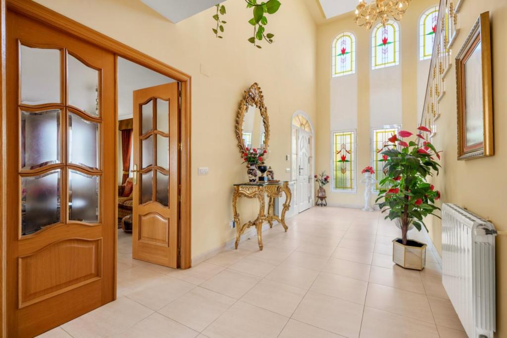 7 bed villa in Benidorm