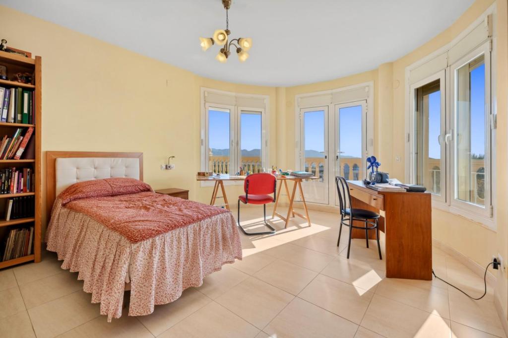 7 bed villa in Benidorm