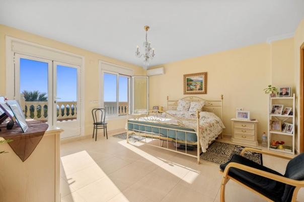 7 bed villa in Benidorm