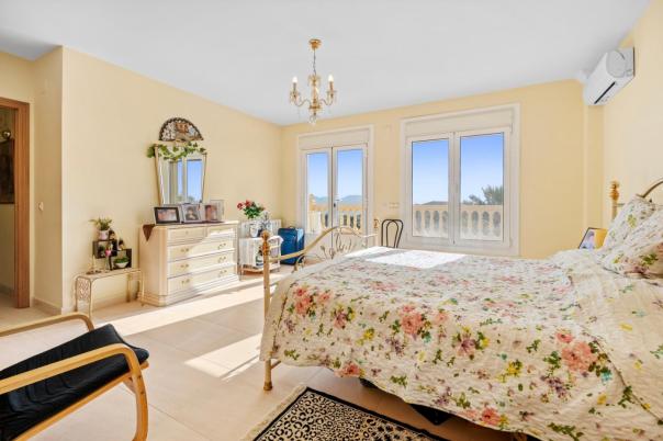 7 bed villa in Benidorm