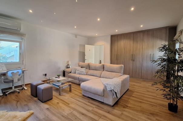 8 bed villa in Dénia