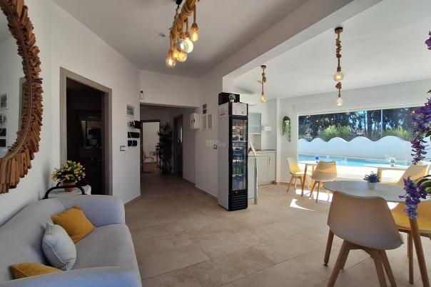 8 bed villa in Dénia